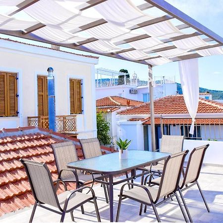 La Maison Plakes Rooftop Apt Skiathos Town Exterior foto