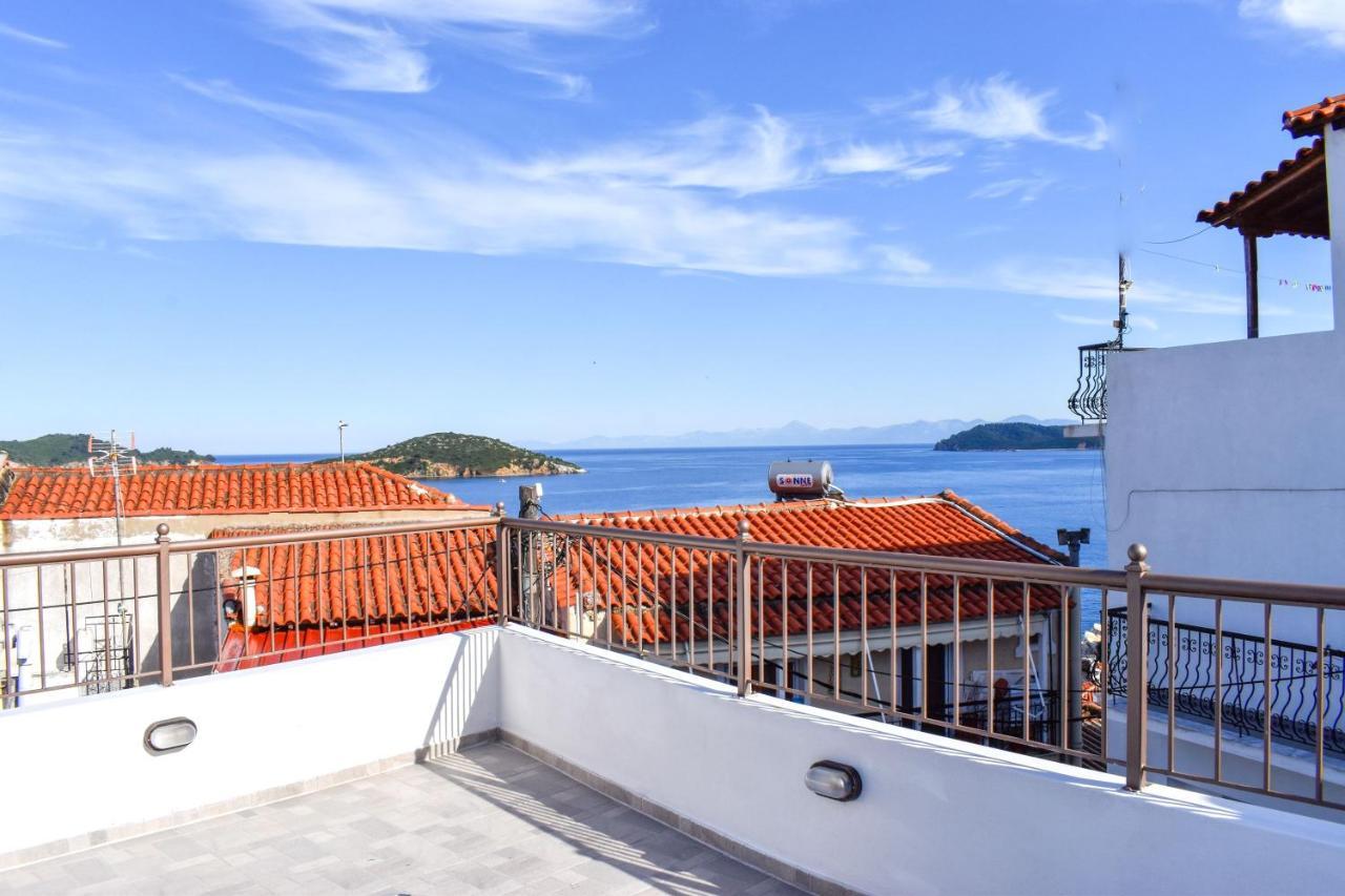 La Maison Plakes Rooftop Apt Skiathos Town Exterior foto