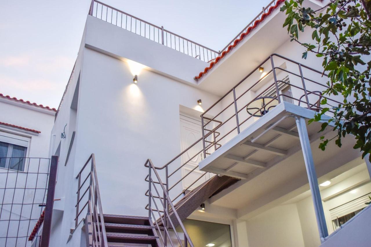 La Maison Plakes Rooftop Apt Skiathos Town Exterior foto